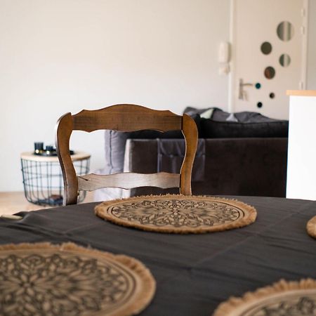 Simplicite Et Calme En Appartement A Issoire Exteriér fotografie