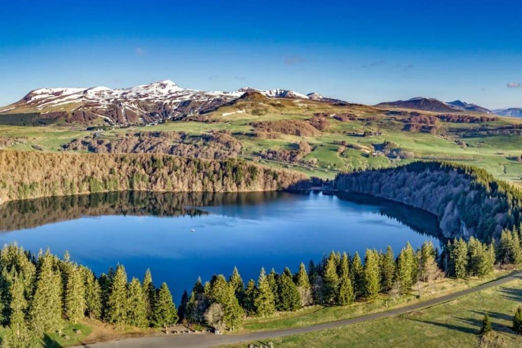 Simplicite Et Calme En Appartement A Issoire Exteriér fotografie