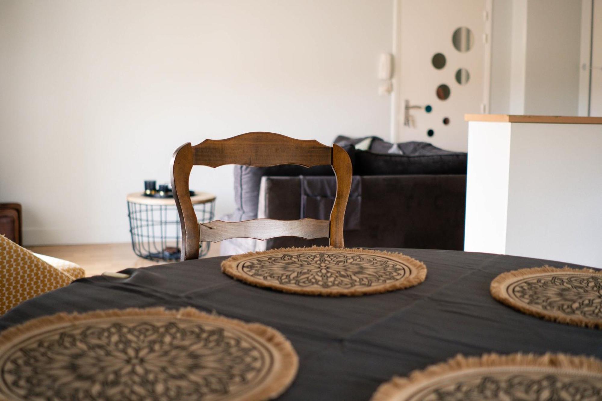 Simplicite Et Calme En Appartement A Issoire Exteriér fotografie