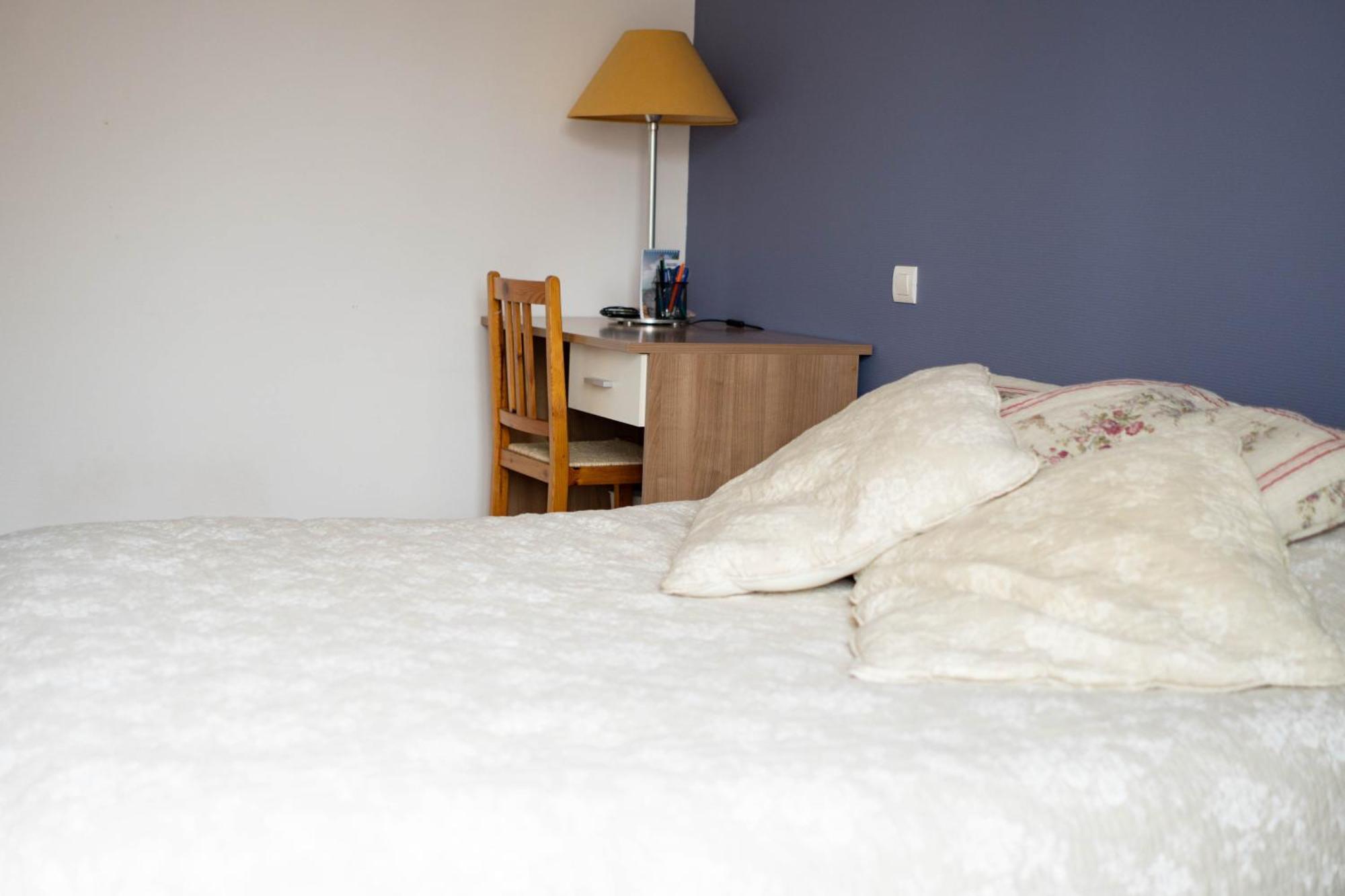 Simplicite Et Calme En Appartement A Issoire Exteriér fotografie